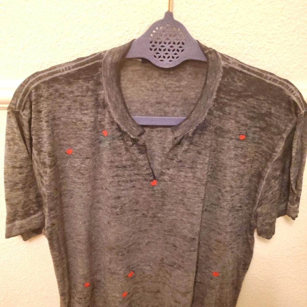 JET John Eshaya Mens Gray Burnout V-Neck T-Shirt Red Heart Embroidery M/L